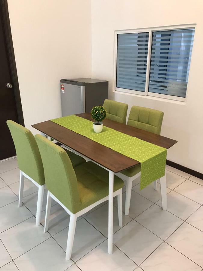 Api Api Centre Apartment Homestay Kota Kinabalu Kültér fotó