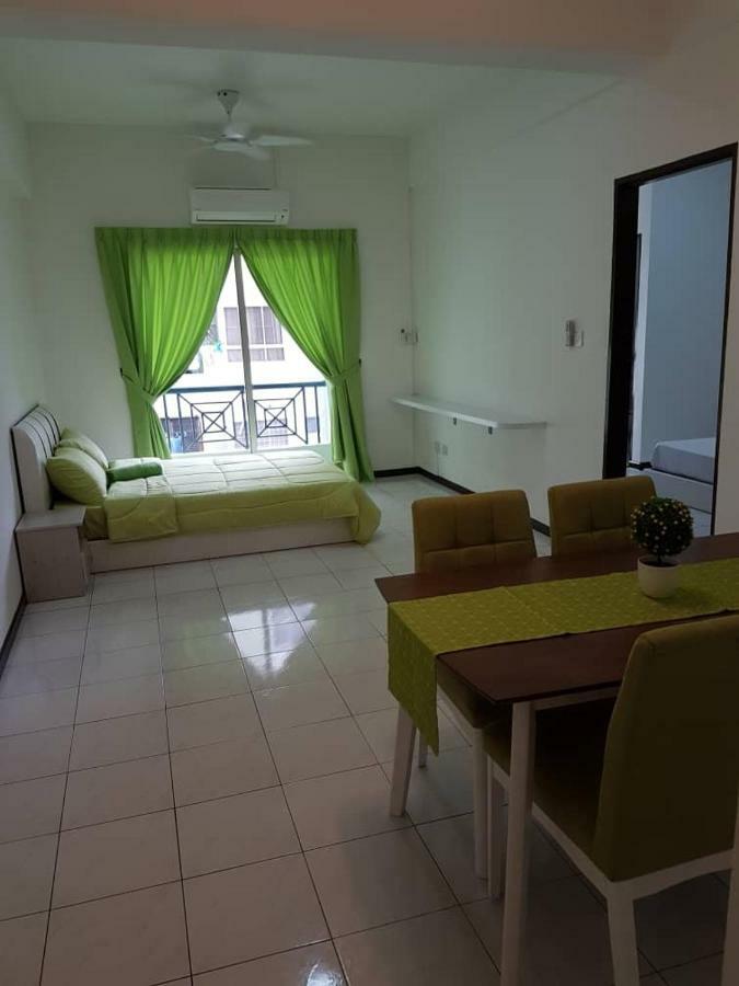 Api Api Centre Apartment Homestay Kota Kinabalu Kültér fotó